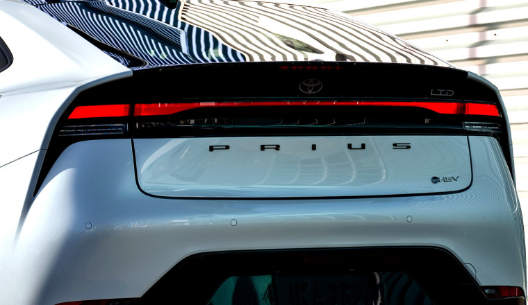 Drivers Say Prius Doors Can Still Open On Their Own While Driving