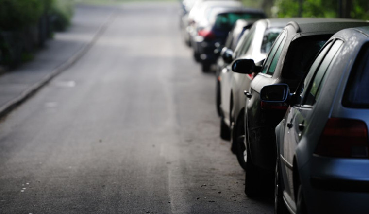 Drivers who park cars on road at night risk £1,000 fine for common mistake