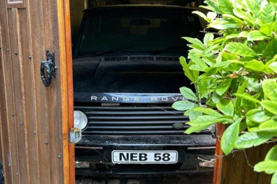 Nineties Range Rover winched out of a garage after 30 years with only 750 miles on the clock sells at auction for more than a new one