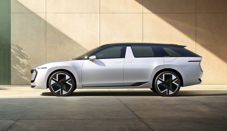 Skoda's biggest estate might not survive electrification