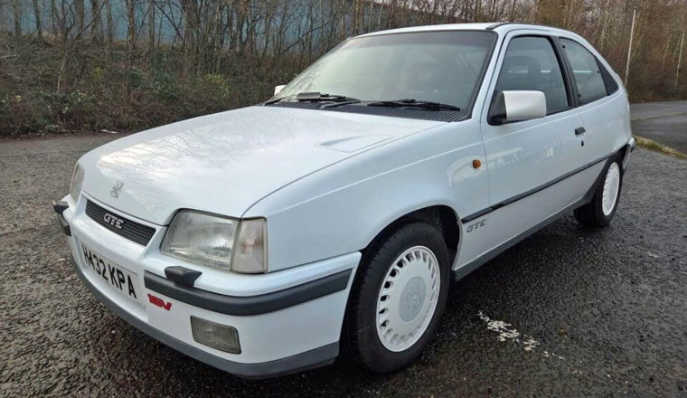 Vauxhall Astra GTE 16v | Spotted