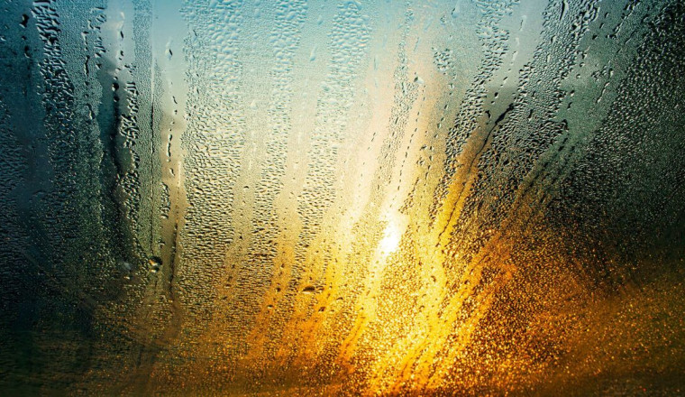 Drivers urged to use 2 buttons to clear windscreen instead of dehumidifier