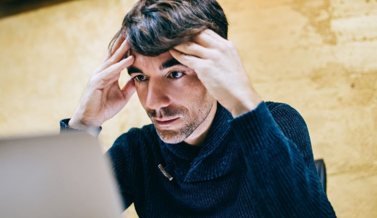 DVLA warns drivers 'never' do this online as 20,000 people targeted