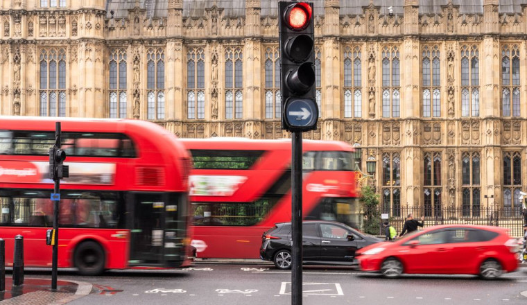 Rule change date set for traffic lights and 'it should be extended'