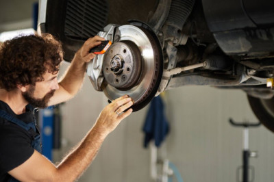 Squeaking and grinding noises that mean drivers should pull over