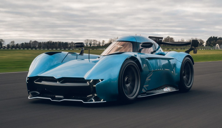 First customer McMurtry Spéirling imminent