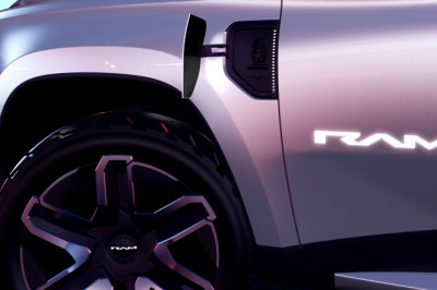 Stellantis Traded A $5B EV Battery Plant For A Nice Dinner In Toronto