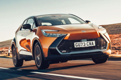 Toyota extends three-year fixed price insurance offer