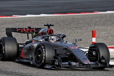 Audi triggers second red flag of Bahrain F1 test