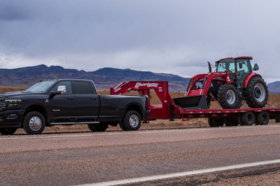 More Than 450,000 Rams and Jeeps Recalled Because Their Trailer Brakes Might Not Work