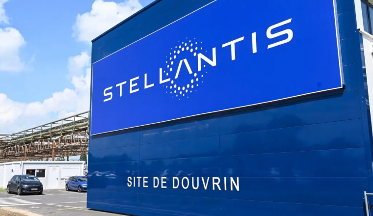 Could Stellantis Split Back Into Two Companies? The Merger Rationale Is Crumbling.