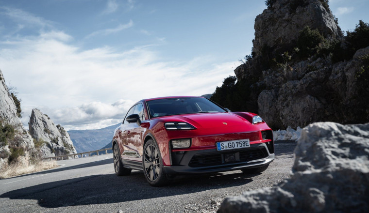 I’ve driven the most dynamic Porsche Macan ever made – and it also packs some very clever parking tech