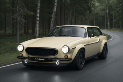 This Volvo P1800 Restomod Is Just Perfect