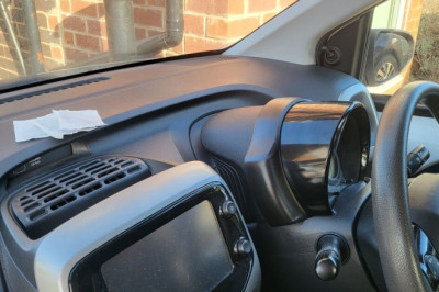 Drivers urged to rub tea bags on car windows from Wednesday