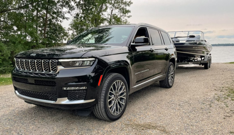 Jeep Teases V8 Grand Cherokee Return: ‘Stay Tuned’