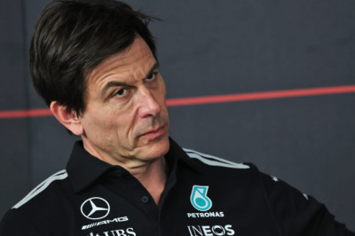 Mercedes' angry response to fuel legality rumours