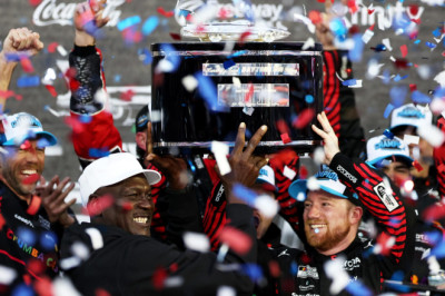 Tyler Reddick comments on viral Michael Jordan video with his son