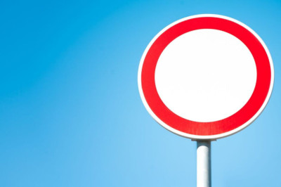 Drivers urged to look out for 'blank' circle road signs this week