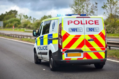 Driving instructor explains what common police officer gesture really means