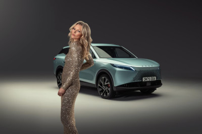 Chinese car giant famous for its viral 'Temu Range Rover' launches new £29,000 SUV with Kate Moss lookalike as the face