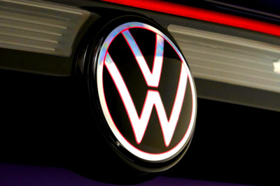 VW Warns Buyers To Call Police After Fake Used Car Sites Take Their Cash