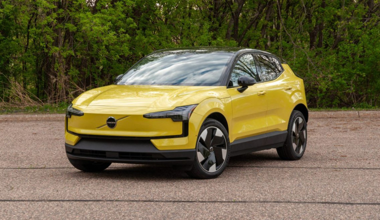 Volvo Is Recalling Over 40,000 EX30 EVs Because Their Batteries Could Catch on Fire: TDS