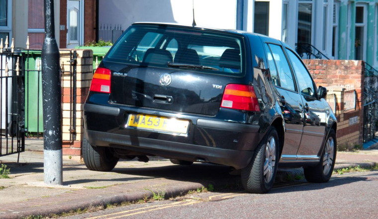 What to do if someone blocks your driveway — lawyer explains