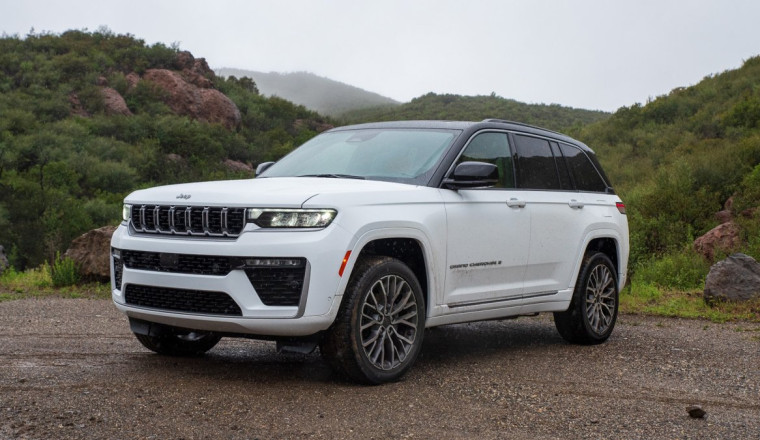 2026 Jeep Grand Cherokee First Drive Review: The Four-Cylinder Is Punchy But Imperfect