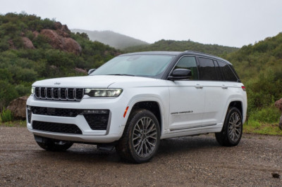 2026 Jeep Grand Cherokee First Drive Review: The Four-Cylinder Is Punchy But Imperfect