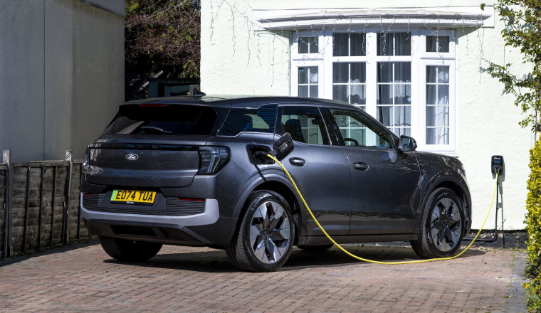 Government to roll out expanded grant to help EV drivers install home chargers