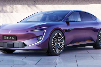 China’s Rolling Out Solid-State Batteries This Year And The Range Claim Is Wild