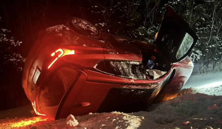 Quebec Hockey Team Rescues American Woman After Car Crash