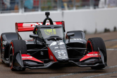 Schumacher crashes in IndyCar debut at St. Pete