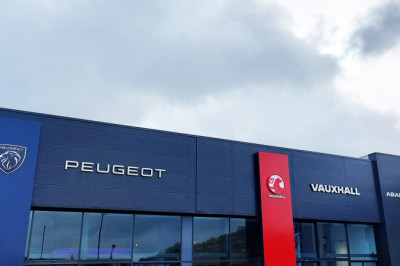 Stellantis falls to first annual loss since merger, but new CEO promises growth