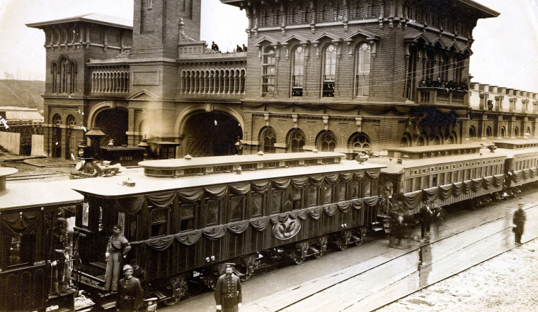 Abraham Lincoln's First Ride In This Luxurious Presidential Train Car Was Also His Last
