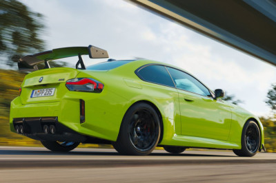 BMW unveils new M Performance Track Kit for M2