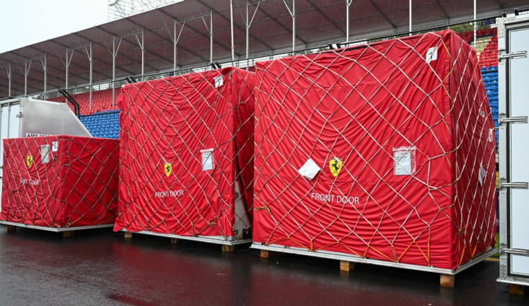 F1 uses charter planes to keep Australian GP on