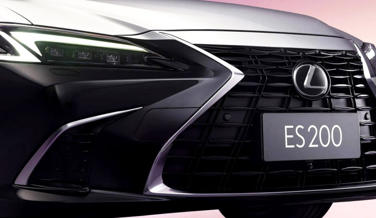 Lexus Gives Its Old ES A Maybach Look With Corolla Power
