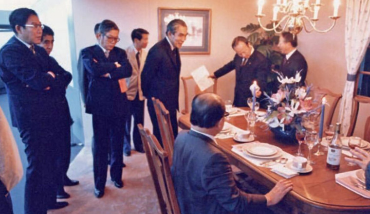 Toyota Once Used a Fake Dining Room Set to Teach Executives How Big Americans Are