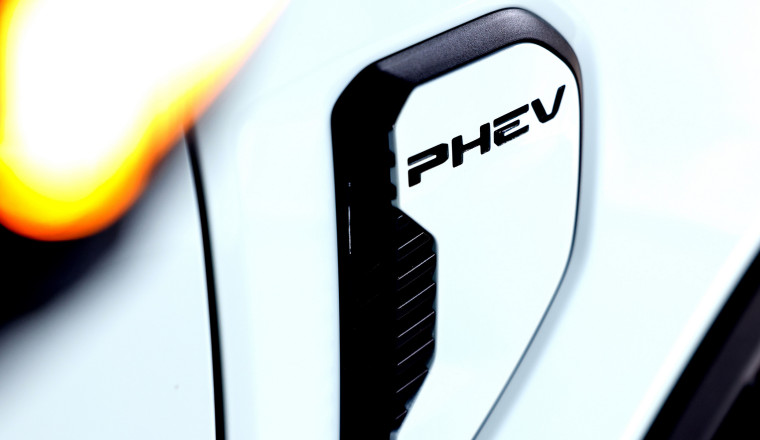 Two Major CEOs Call Plug-In Hybrids “Fake” And “Worst”