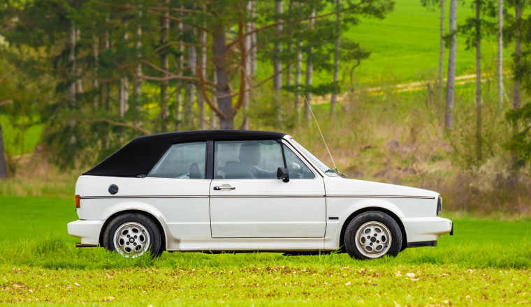 These Are The Most Hot Girl Cars