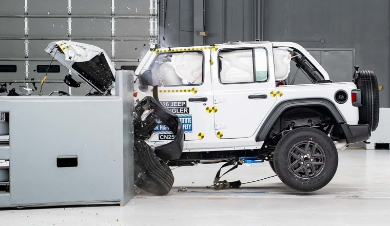 Jeep Finally Fixed The Wrangler's Biggest Safety Issue