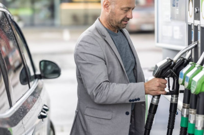 Drivers urged to check 1 area of their car amid rising fuel costs