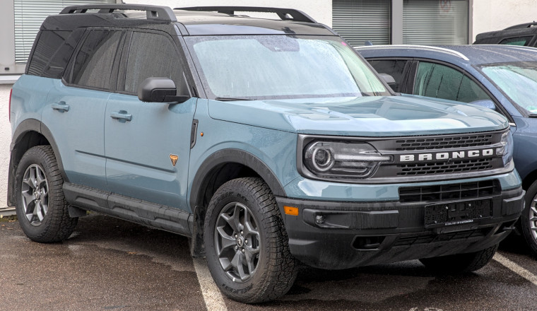 Ford Patented A Smart Car Door That 'Brakes' Before It Hits Anything