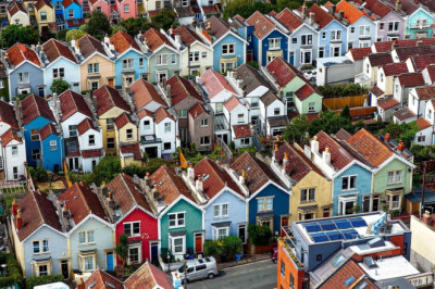 The reason little black boxes are appearing on lampposts in UK city