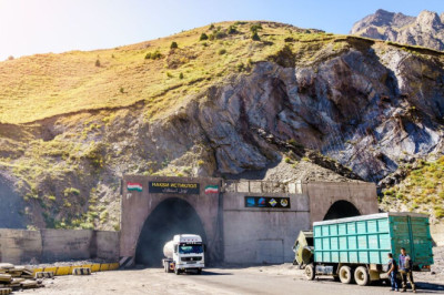 The world’s darkest tunnel connecting 2 major cities has ‘no lights or ventilation’