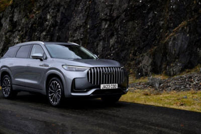 Bargain China Range Rover clone revealed - 700 mile range