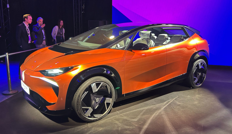 Radical R-Space Lab concept hints at next-gen Renault Espace