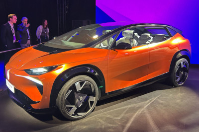 Radical R-Space Lab concept hints at next-gen Renault Espace