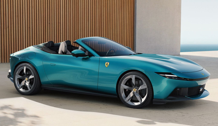 Check out the new Ferrari Amalfi Spider